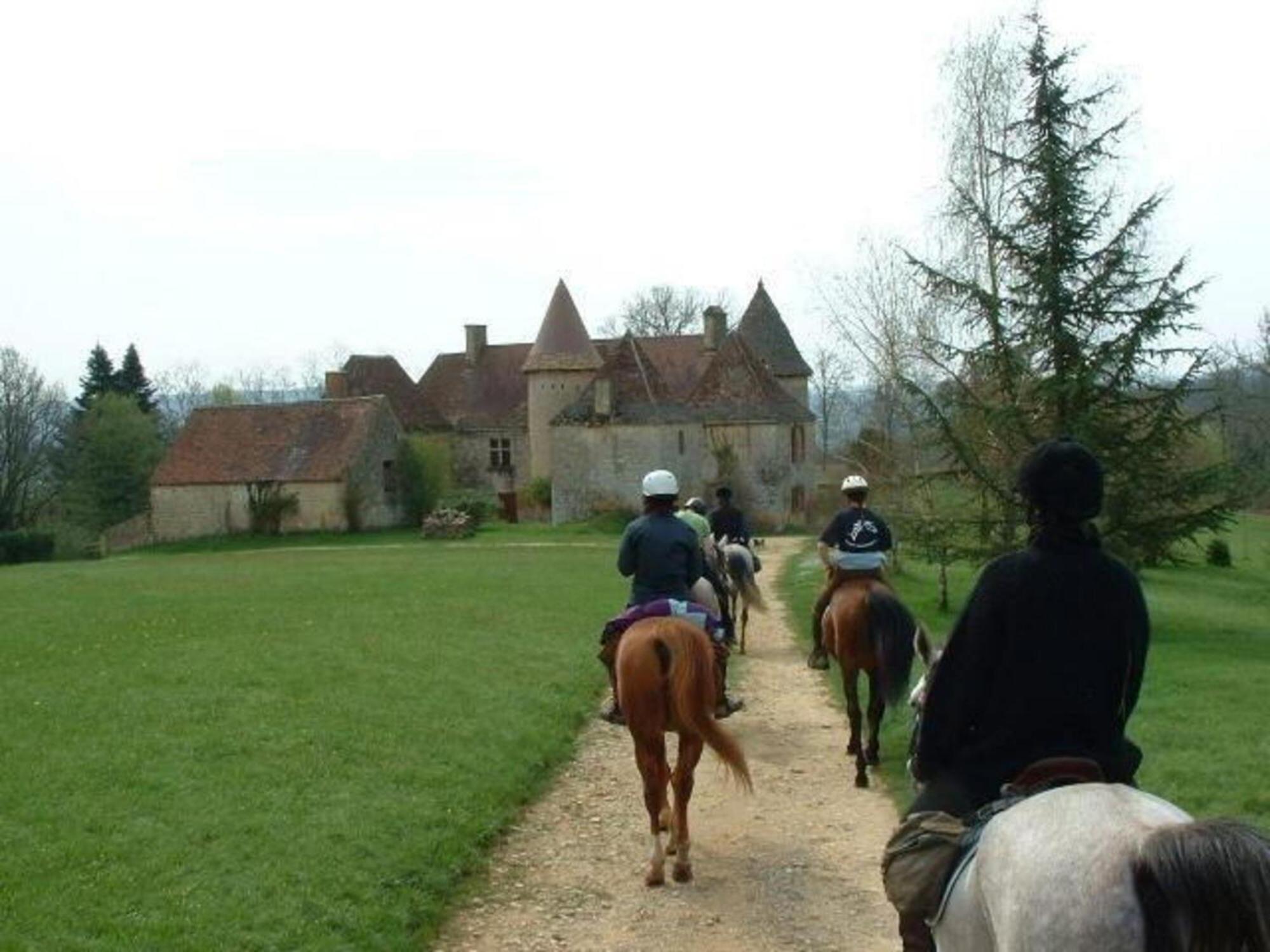 Centre Equestre Du Passe Temps Vila Dégagnac Exterior foto